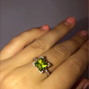 10K White Gold Pave Diamond Peridot Princess Cut Ring
